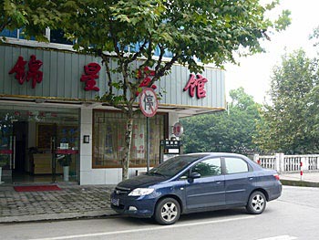 Ǳ