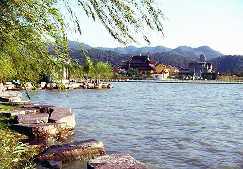Ǯ